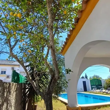 シャレー Con Piscina Privada Jardin Del Sol Solo Familias Y Parejas コニル・デ・ラ・フロンテラ
