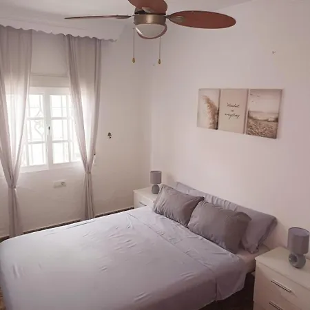Con Piscina Privada Jardin Del Sol Solo Familias Y Parejas *