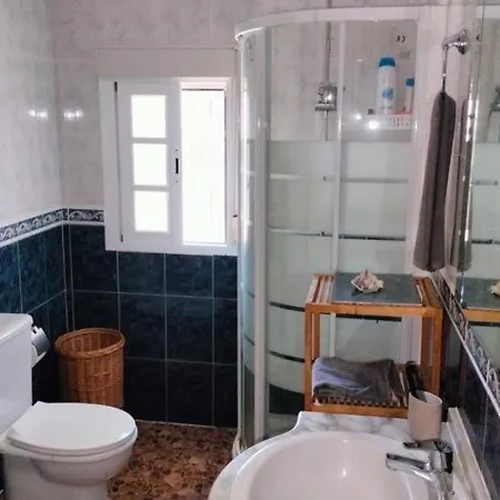 Con Piscina Privada Jardin Del Sol Solo Familias Y Parejas * コニル・デ・ラ・フロンテラ